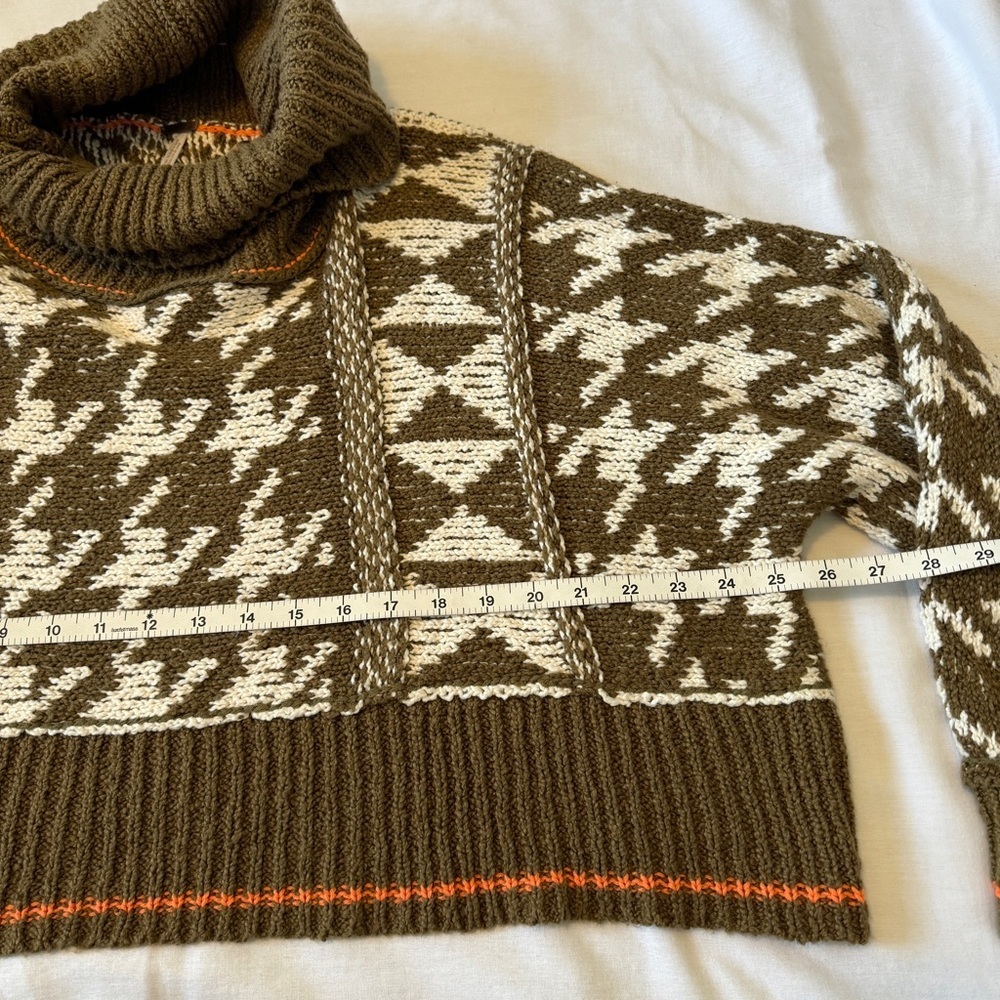 Free People Small Jupiter Sweater ~ Houndstooth Cropped Oversized Cowl Neck - Picture 6 of 8